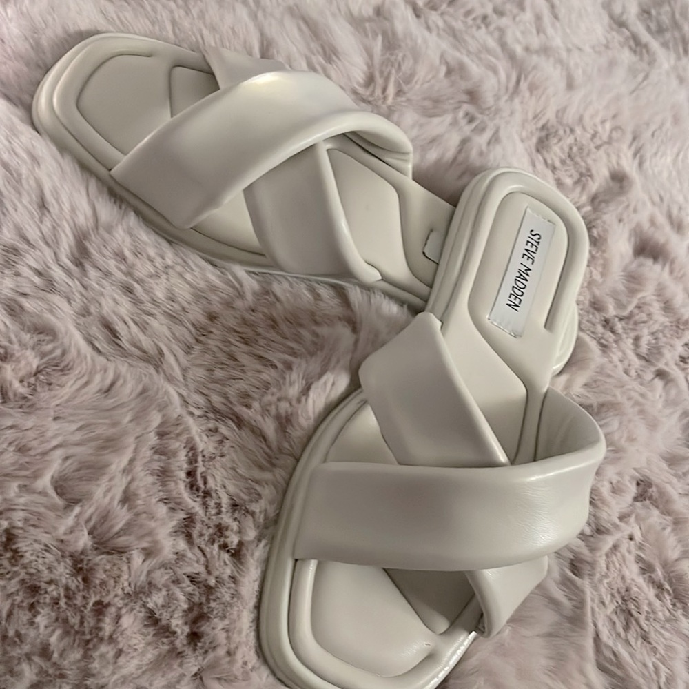 Steve Madden criss cross sandals